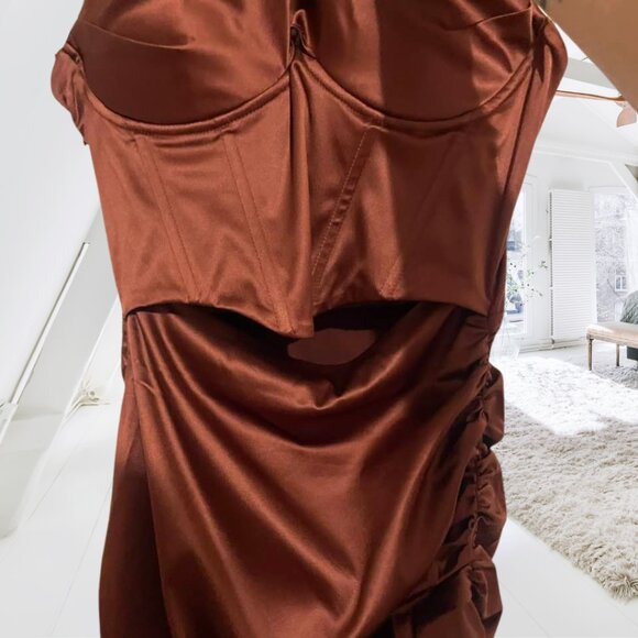 Copper Satin Corset Mini Dress – Ruched Side, Front Cutout, Adjustable Straps - Picture 3 of 13